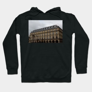 Le Louvre Des Antiquaires © Hoodie